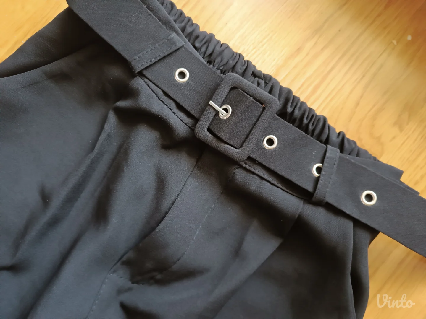 Elegantne pantalone sa kaišem XS/S