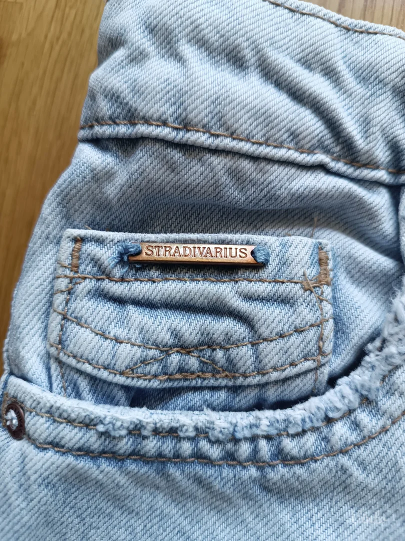 Stradivarius mom fit nove farmerice 36