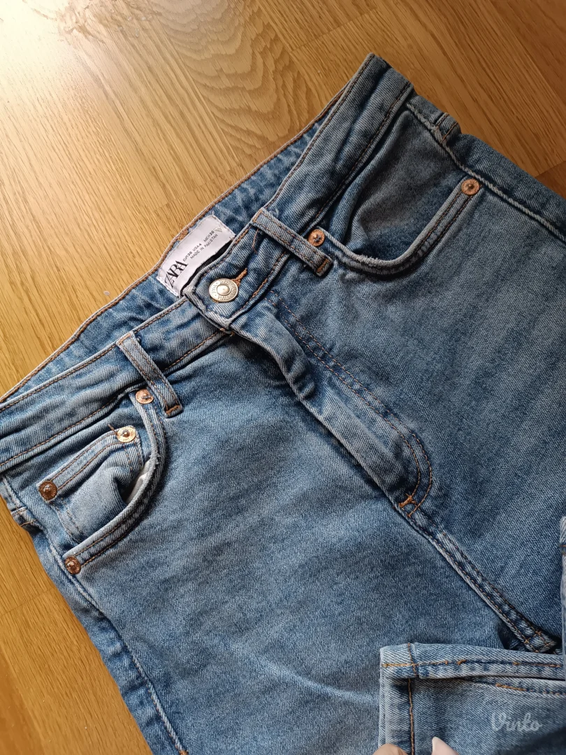 Zara farmerice-ravan kroj 36