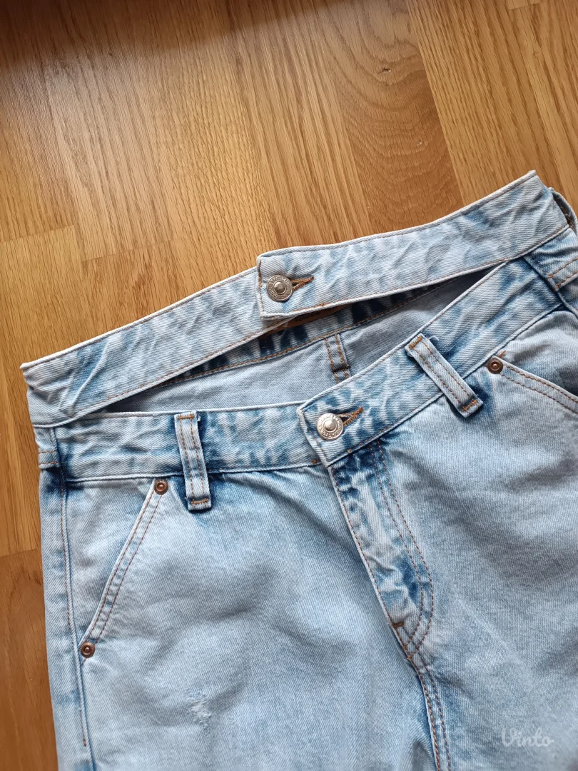 Farmerice sa efektnim pojasom 38