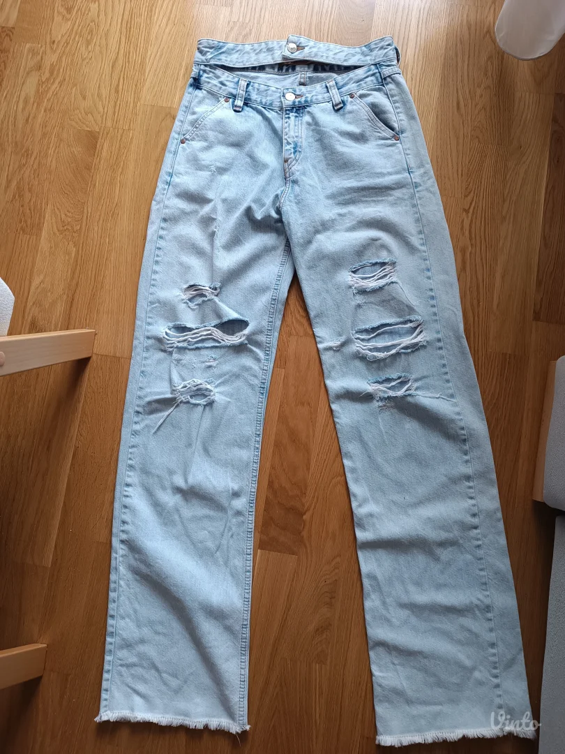 Farmerice sa efektnim pojasom 38