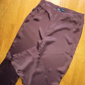 ZARA pantalone S