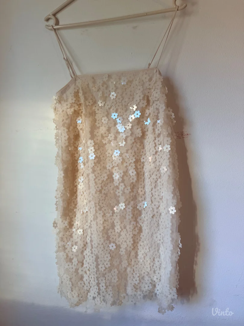 Haljina sa 3D cveticima