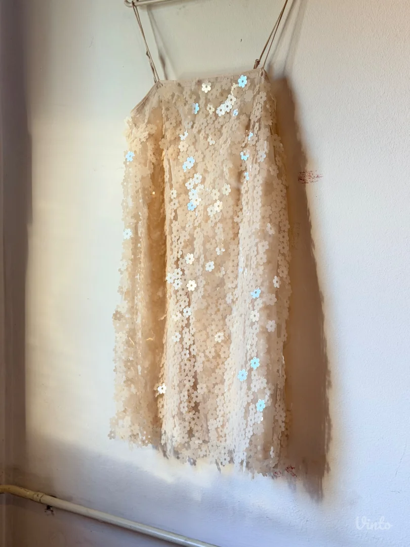 Haljina sa 3D cveticima