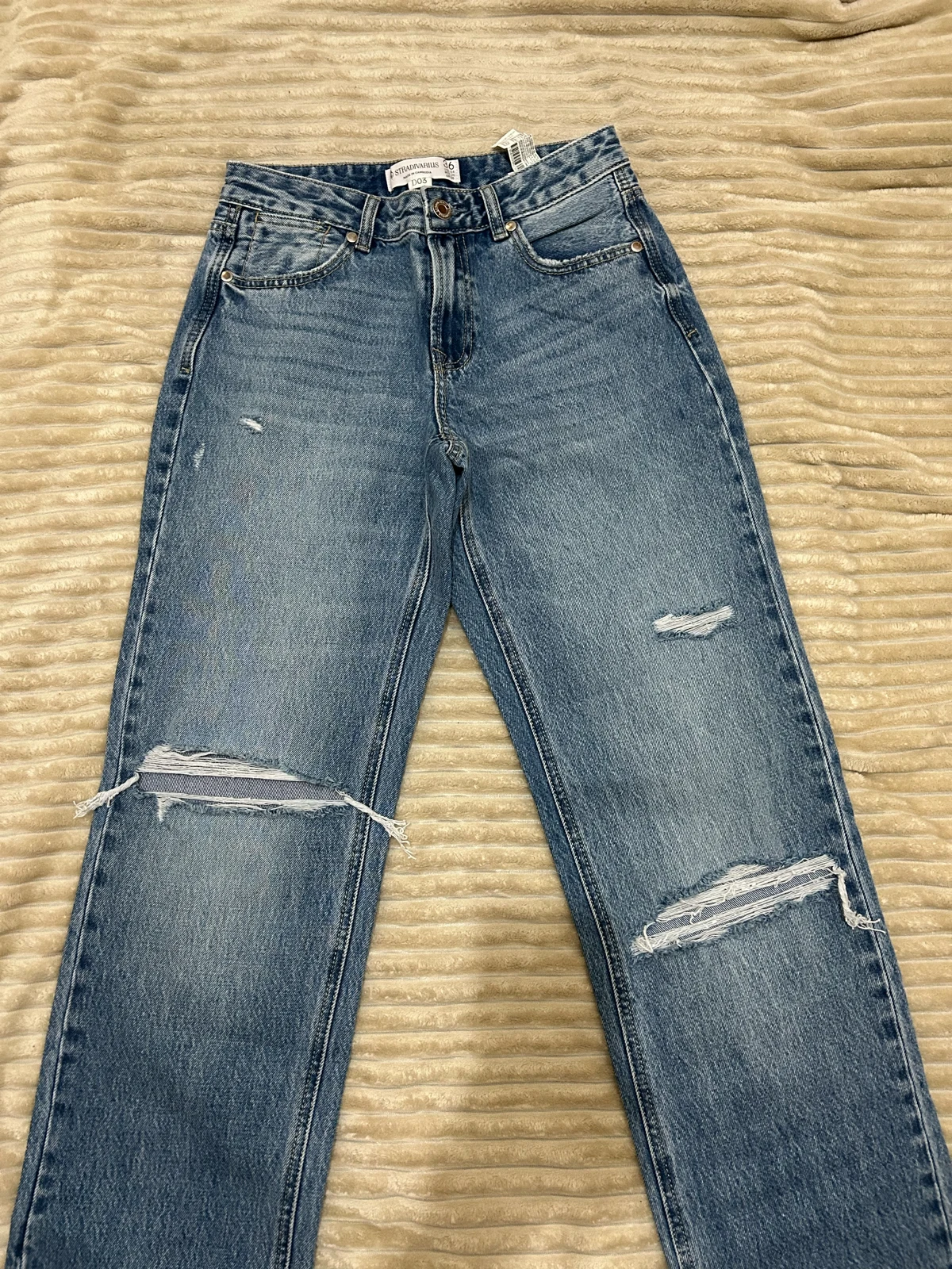 Nove Stradivarius farmerke