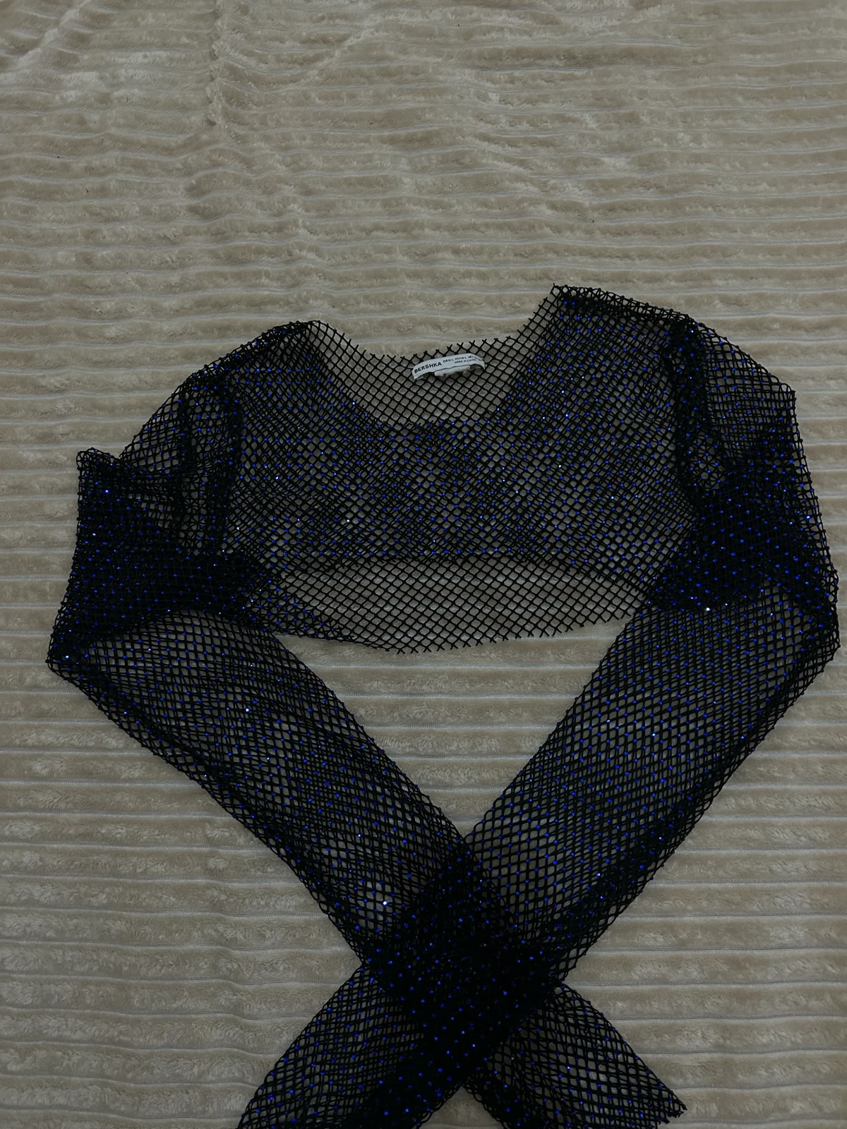 Bershka mrezasti top sa cirkonima