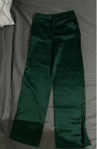 PULL&BEAR svečane pantalone