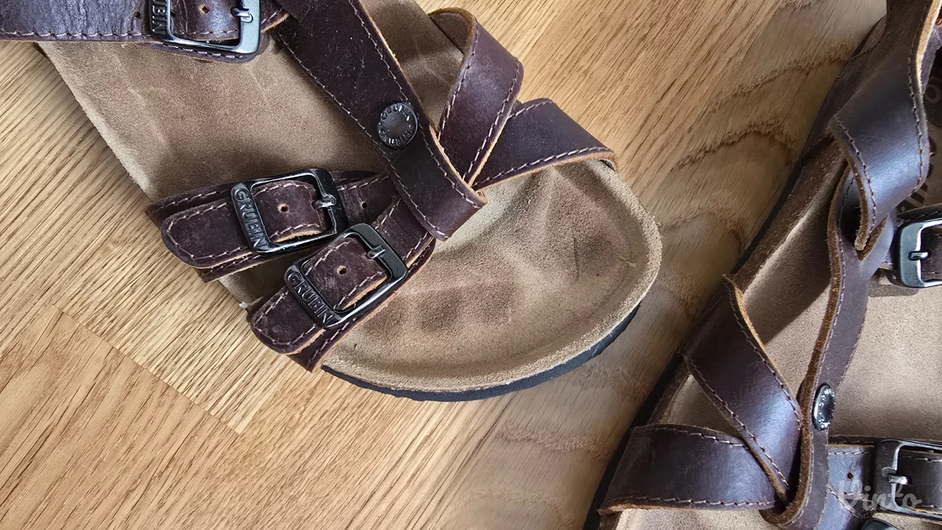 Grubin kozne sandale