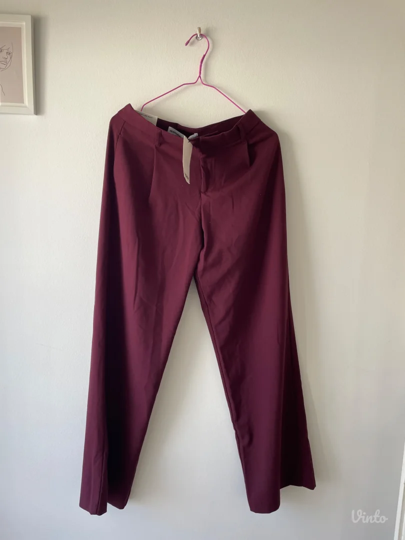 Bershka nove pantalone