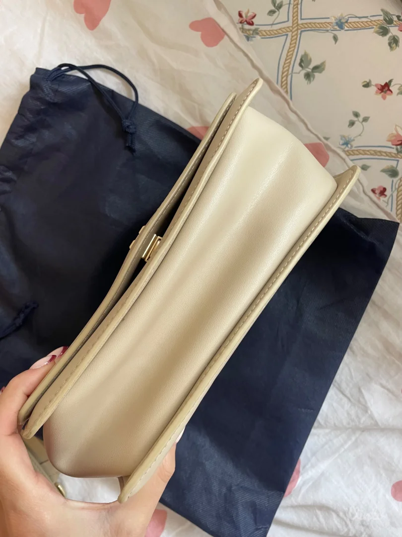 Tommy Hilfiger torbica