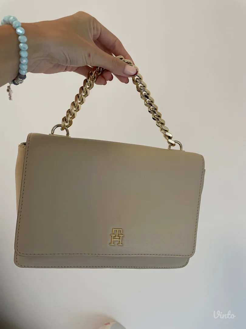 Tommy Hilfiger torbica