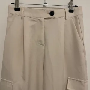 Bershka pantalone