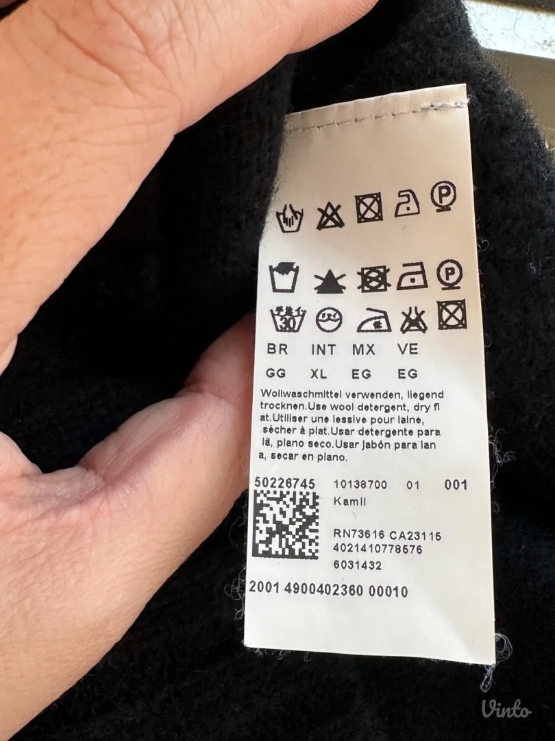 Hugo Boss dzemper 100% vuna