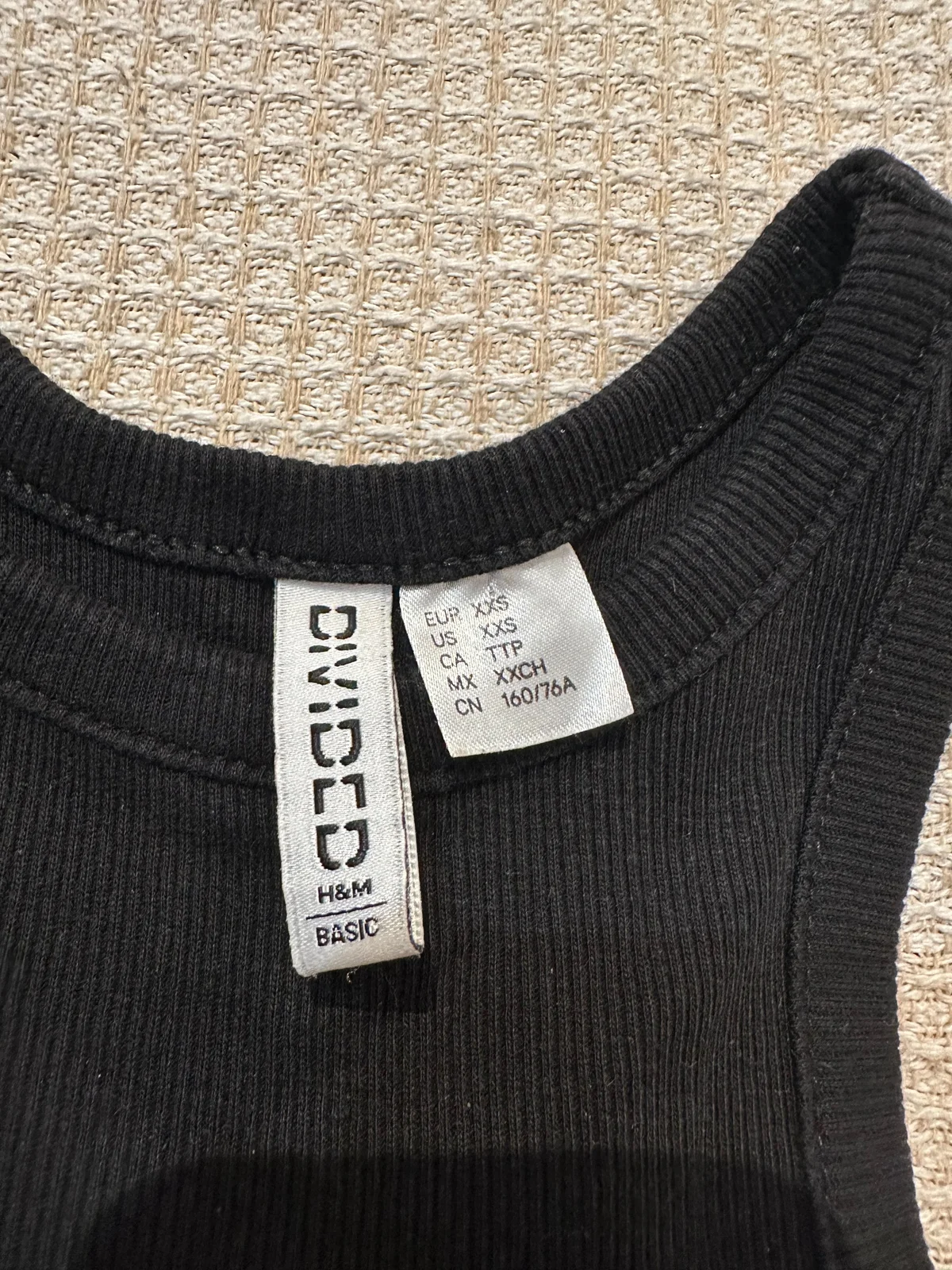 Top H&M majica bez rukava | Crna | XXS