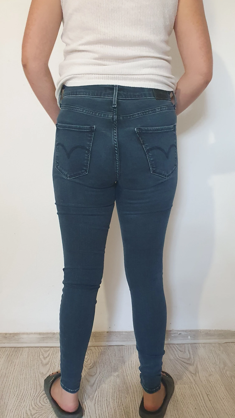 Levis 720 skinny w27 (br.36) farmerke