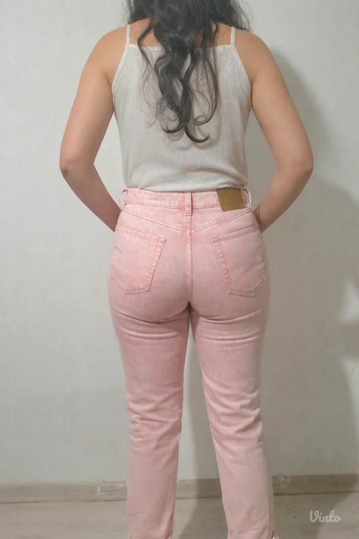 H&M Divided pink farmerice