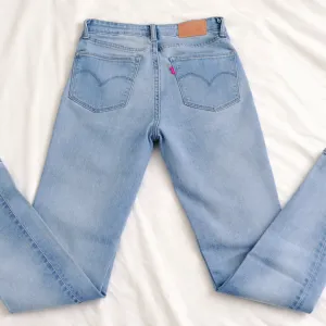 Levis 721 high rise skinny w27