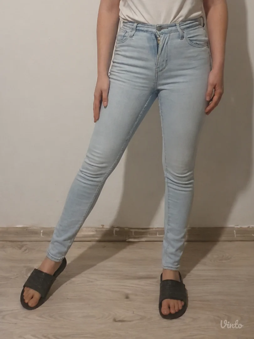 Levis 721 high rise skinny w27