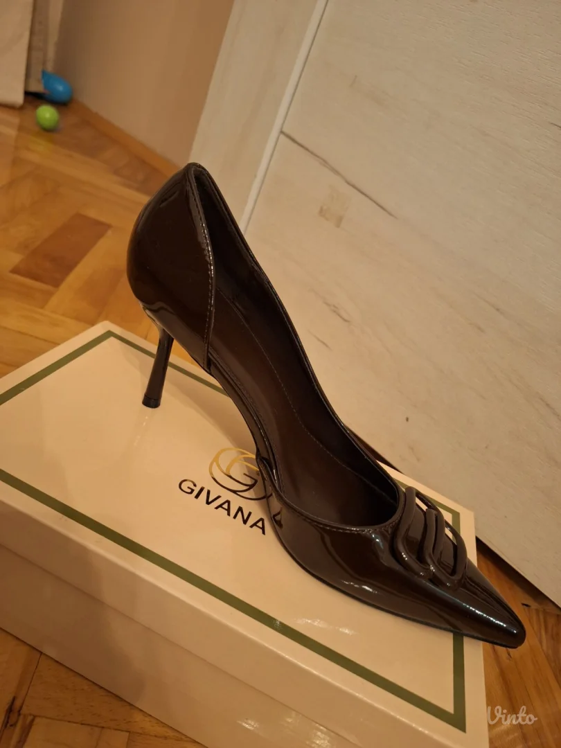 Ženske bordo salonke