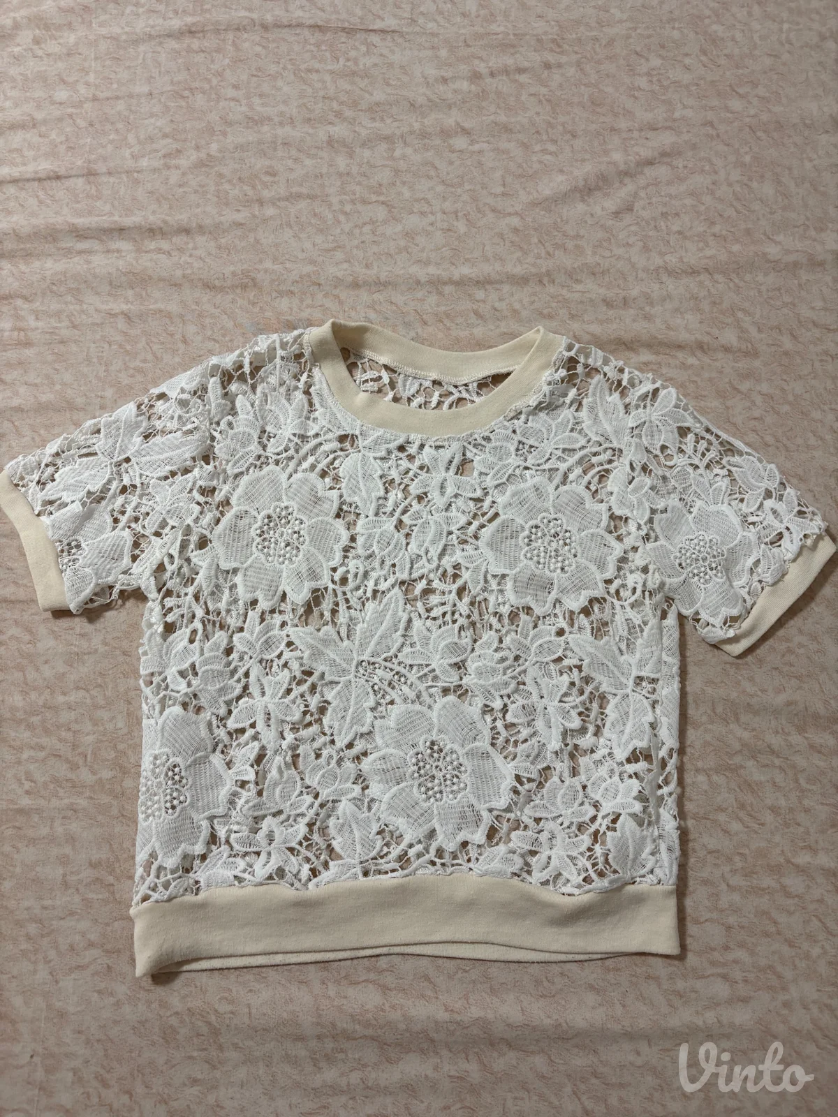 Majica crop top