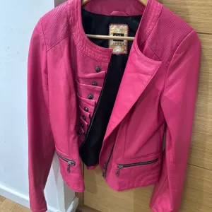 Kožna jakna veličine L