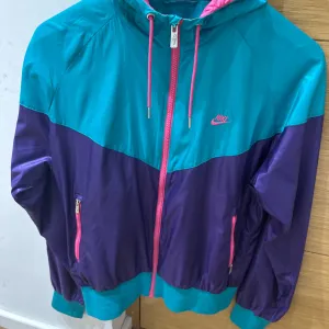 Šuška i gornji deo trenerke veličina L