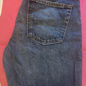 Abercrombie&Fitch muske farmerke original 32W32L