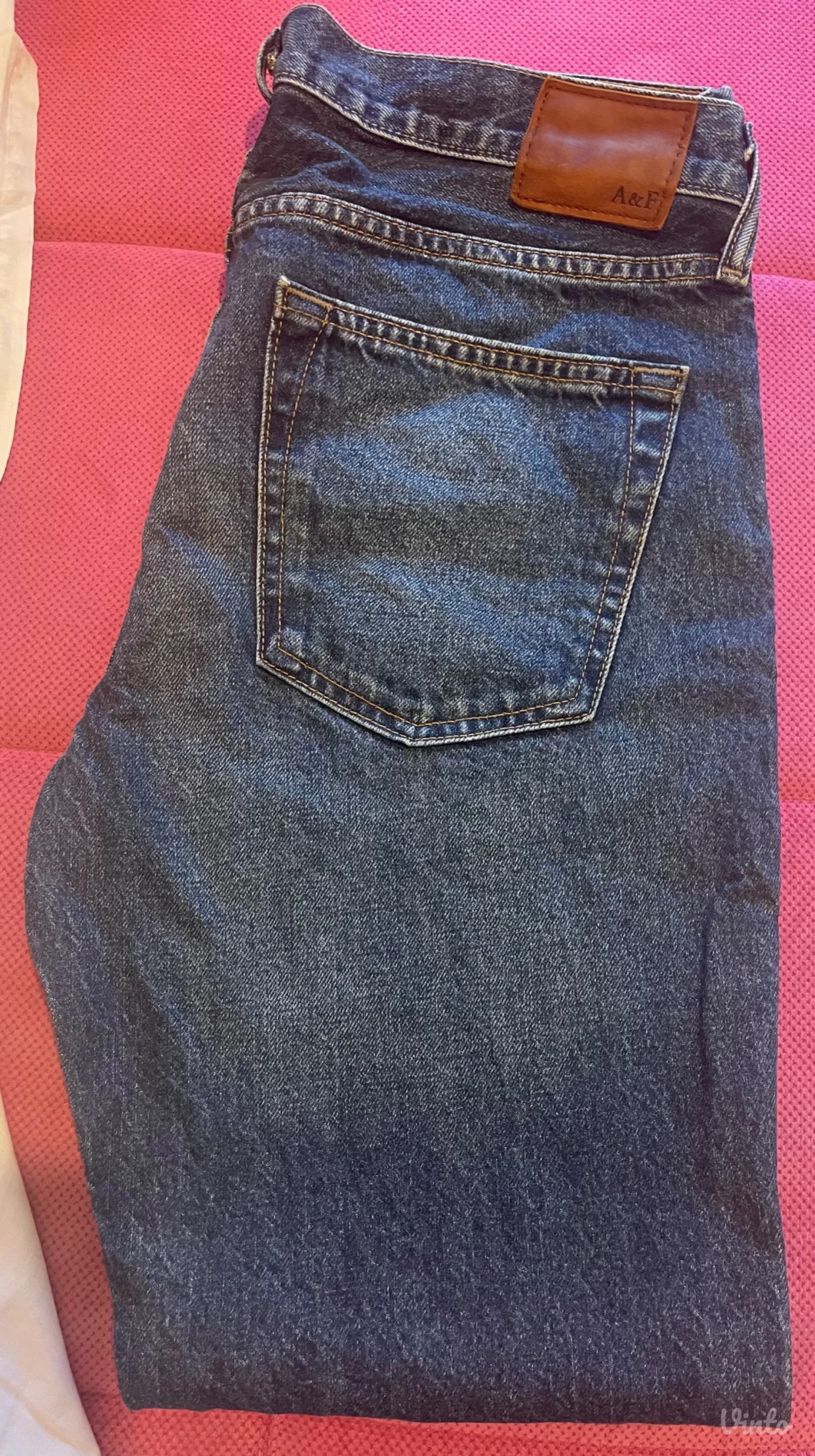 Abercrombie&Fitch muske farmerke original 32W32L