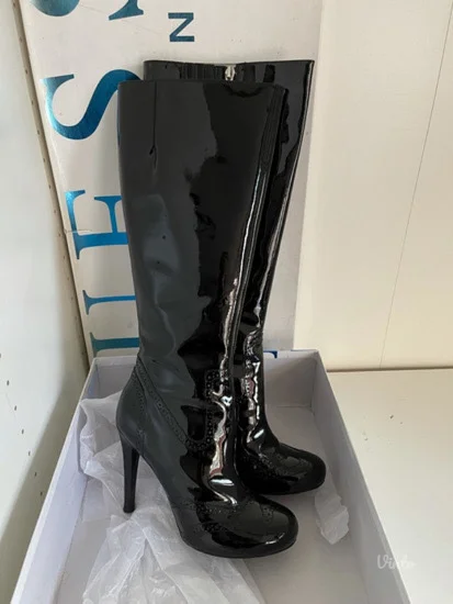 Guess kozne lakovane cizme