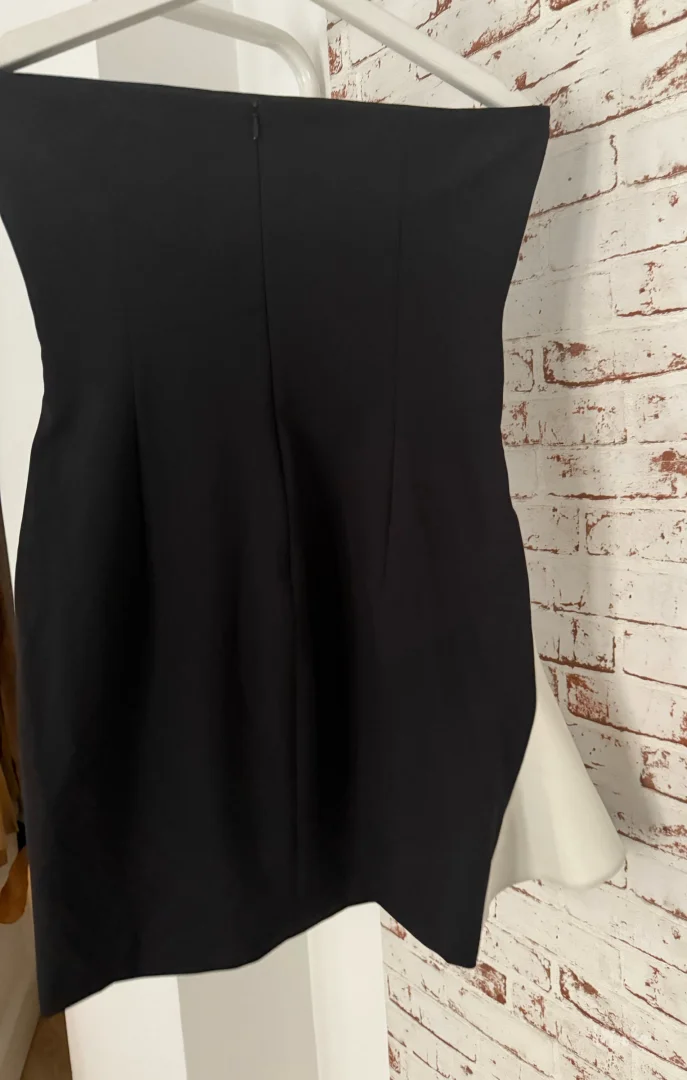 Zara crno bela haljina