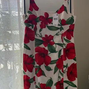 Mango cvetna haljina nova