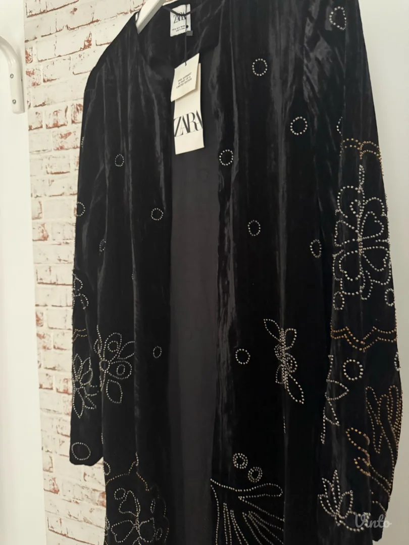 Zara plisani kaftan, nov