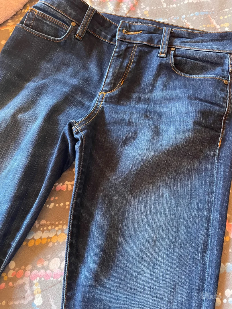 skinny jeans