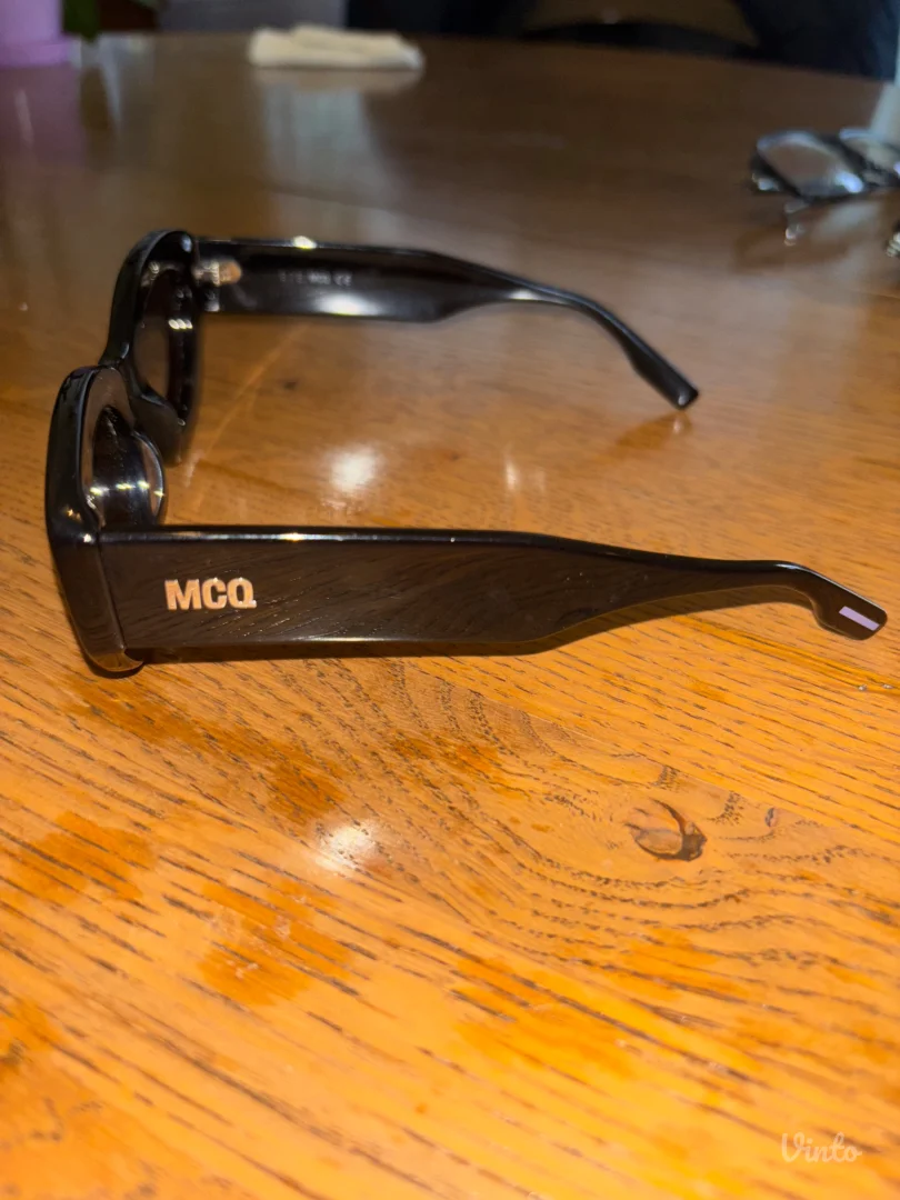 MCQ naočare za sunce