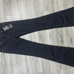 Nove Iceberg farmerke