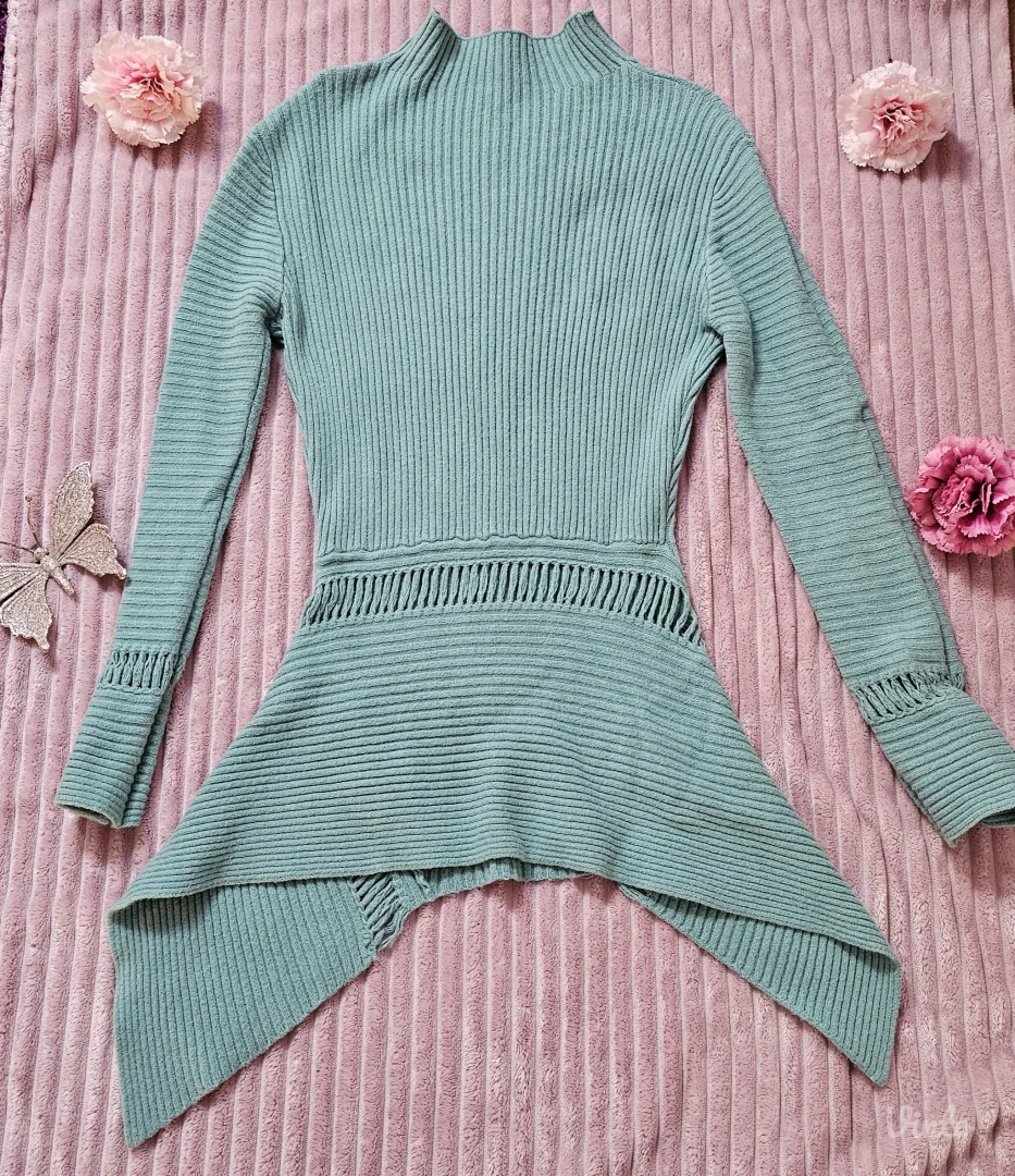 Tirkizno plavi džemper