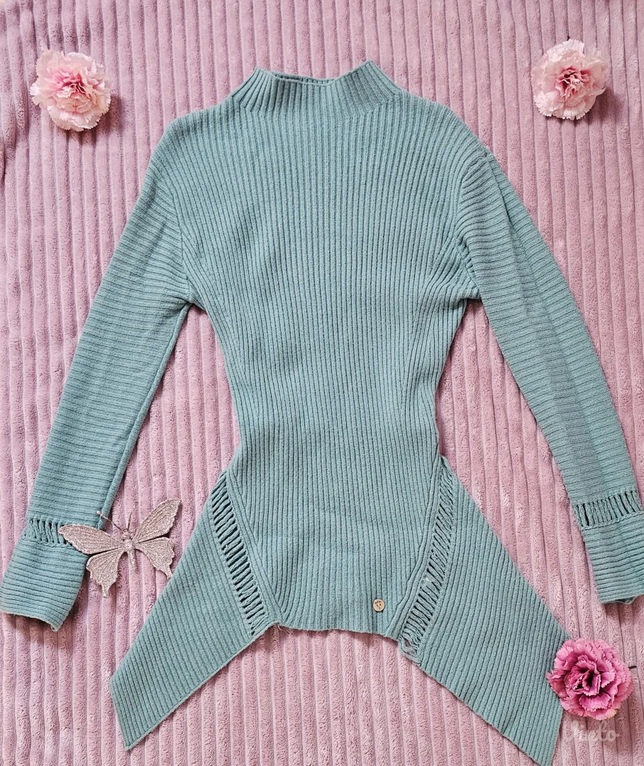 Tirkizno plavi džemper