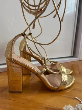 Zlatne stikle