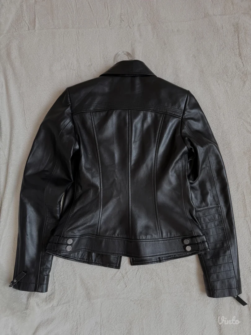 Ženska jakna od prirodne kože