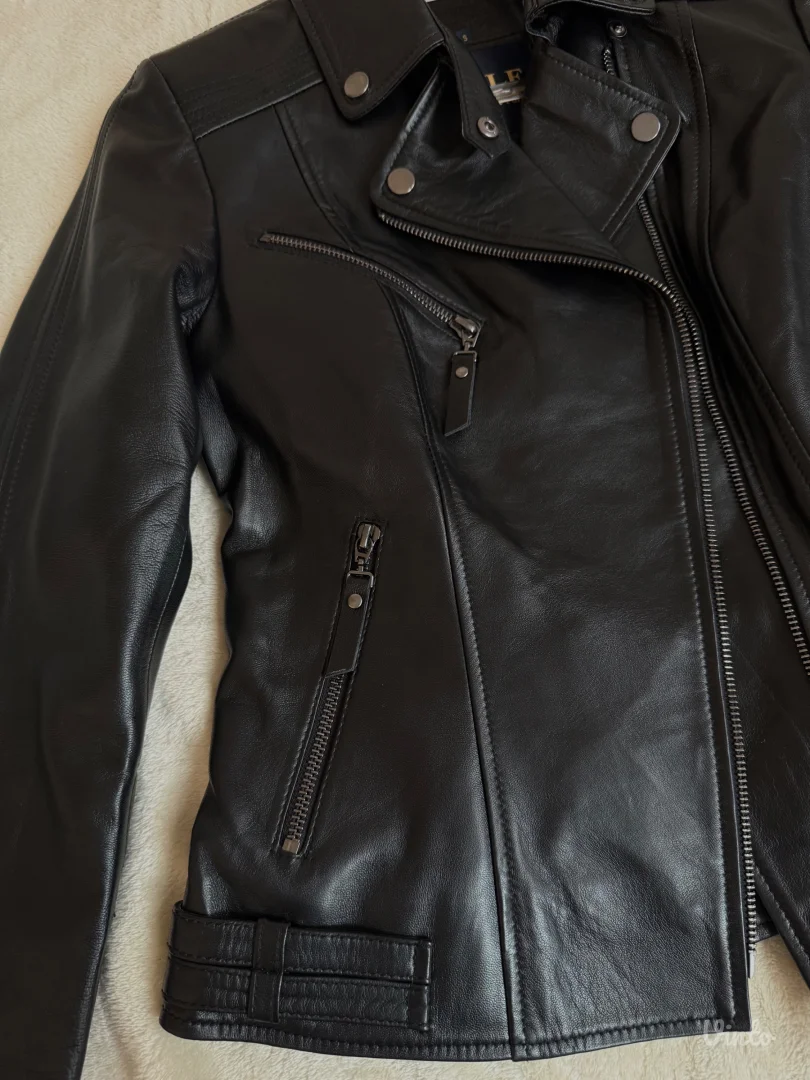 Ženska kožna jakna