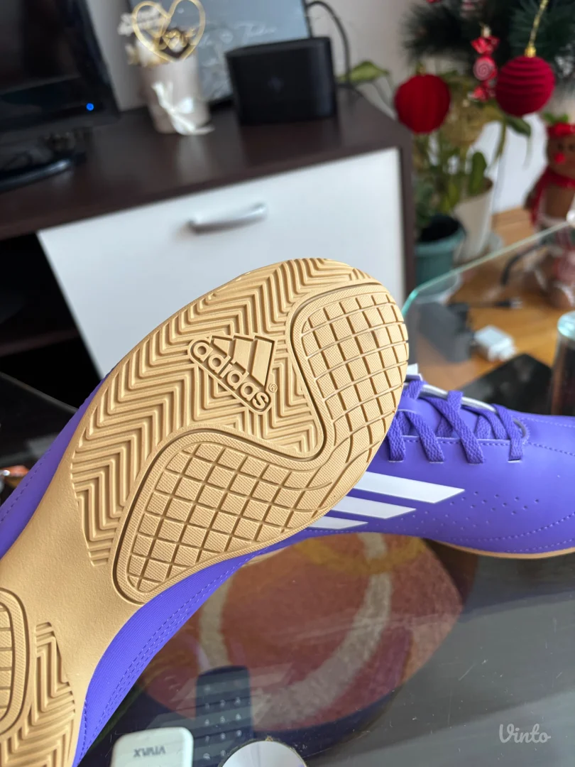 Adidas patike za fudbal