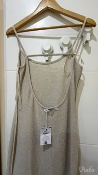 BERSHKA haljina šljokice - sa etiketom