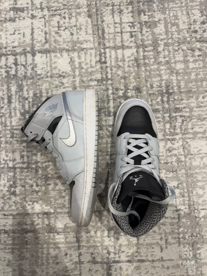 Air Jordan patike 40