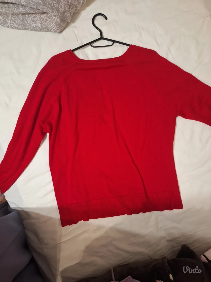 ZARA crveni dzemper