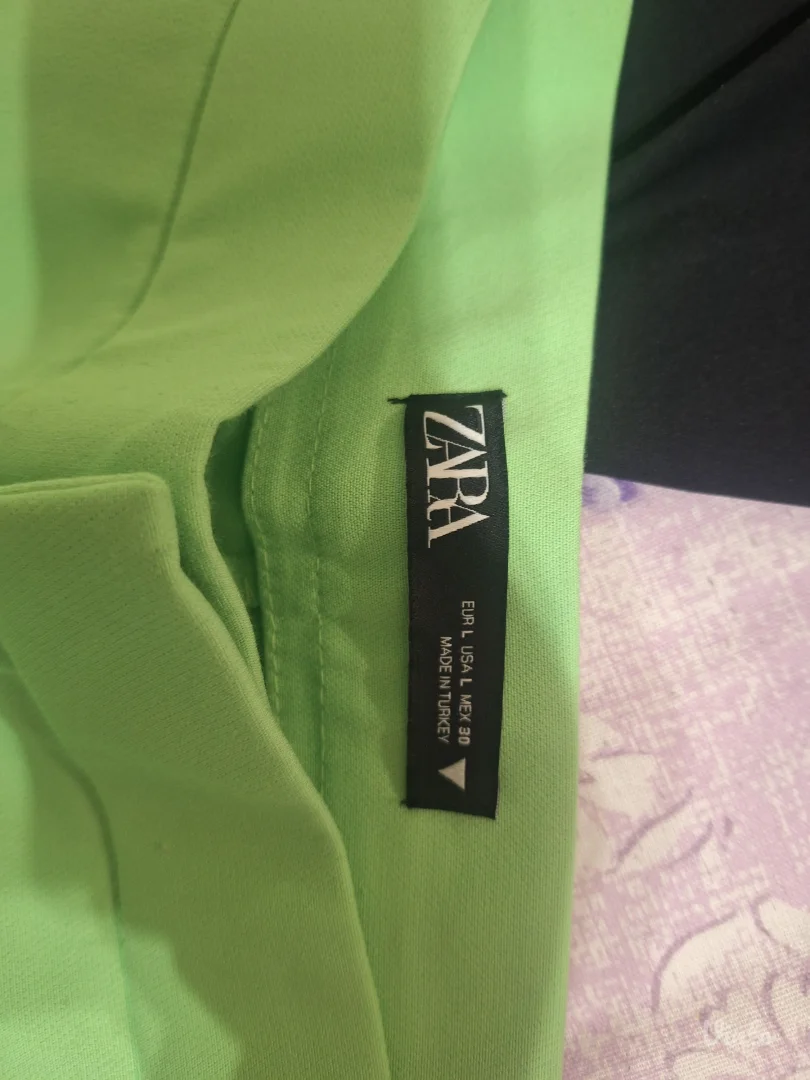 ZARA,pantalone,L,zelene,trafa