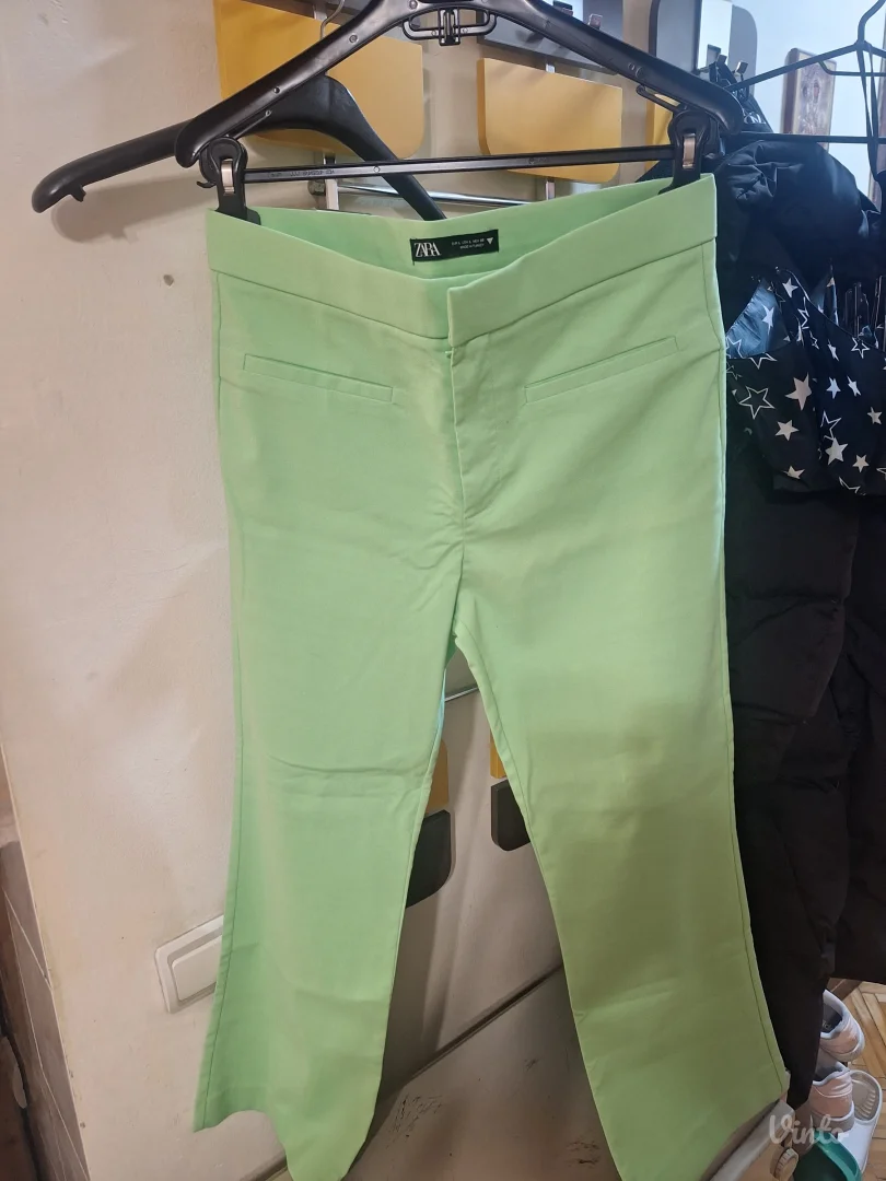 ZARA,pantalone,L,zelene,trafa