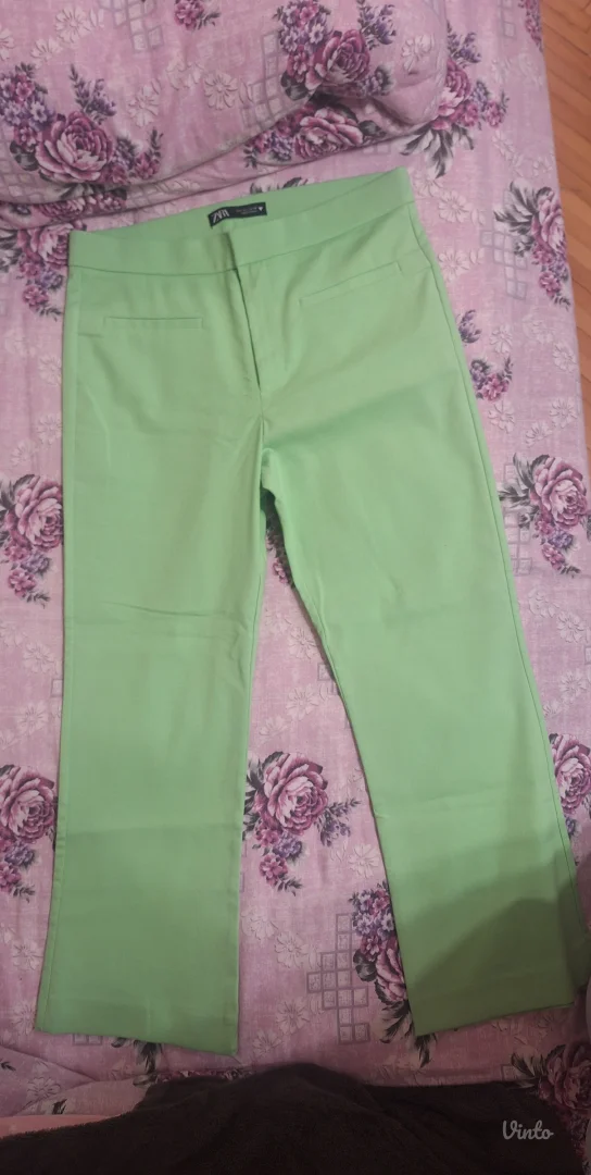 ZARA,pantalone,L,zelene,trafa