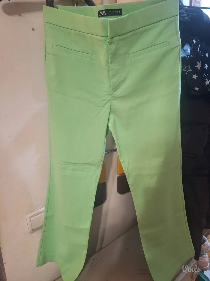 ZARA,pantalone,L,zelene,trafa