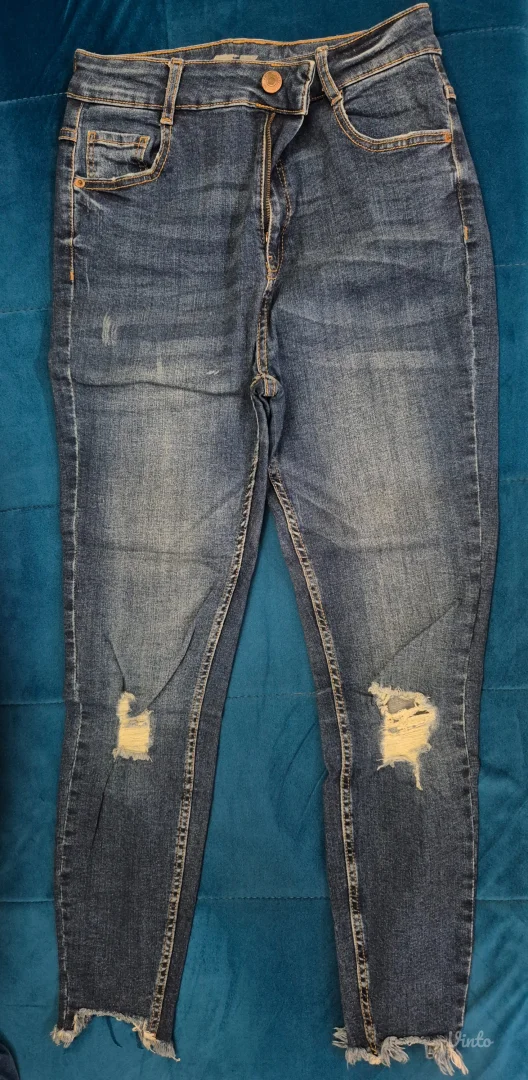 Ženske iscepane farmerke sa visokim strukom