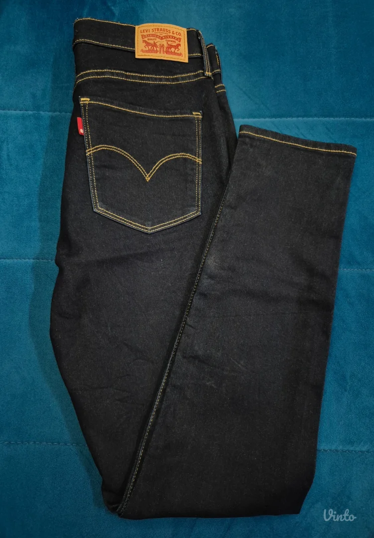 Levis-311 shaping skinny farmerke